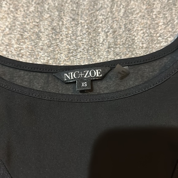 Nic & Zoe tank with mesh cutout detail - Picture 3 of 3